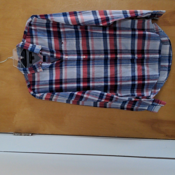 Tommy Hilfiger Other - Tommy Hilfiger Button Down Shirt